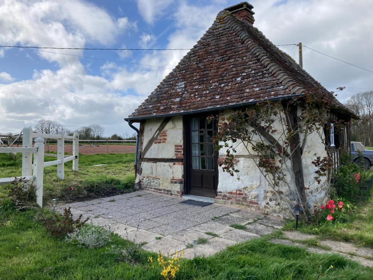 Villa Tiny House Du Haras Cour Lozey Sainte-Marguerite-des-Loges Exterior foto